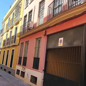 El Patio De San Bernardo Sevilla